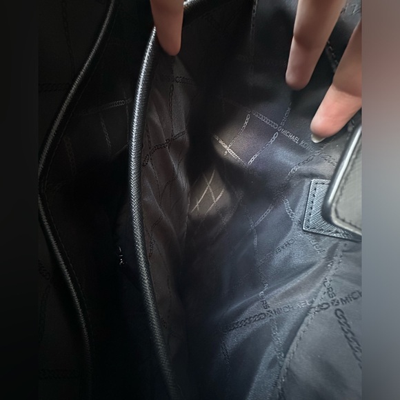 Black Michael Kors Tote - Like New!! - Picture 7 of 8